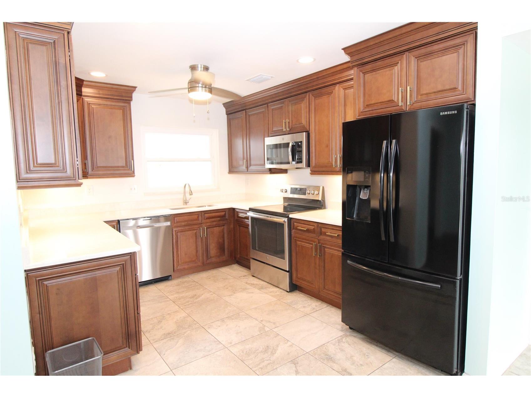 1104 Desert Hills Drive Sun City Center FL 33573 TB8508581 image7