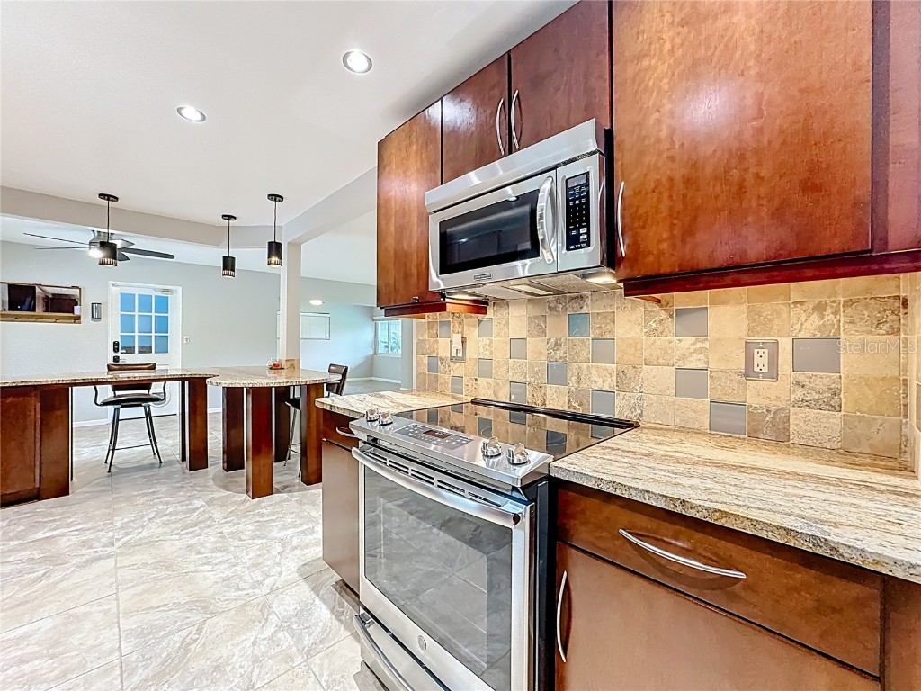 1104 Kasper Drive Orlando FL 32806 O6340255 image15