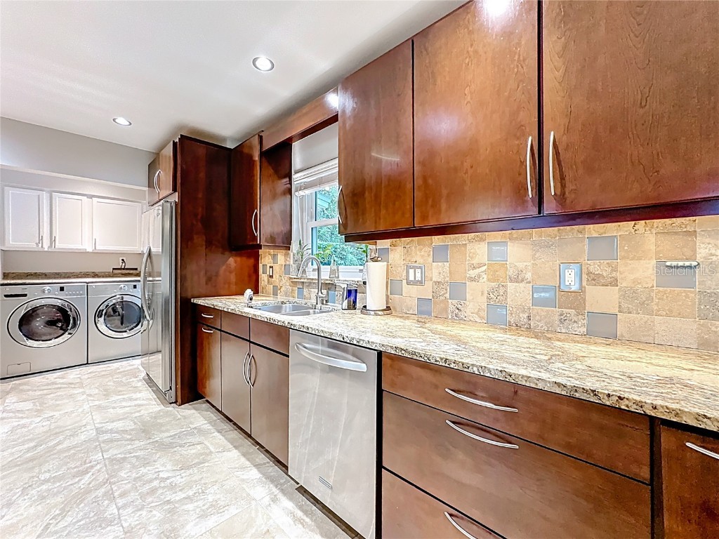 1104 Kasper Drive Orlando FL 32806 O6340255 image16