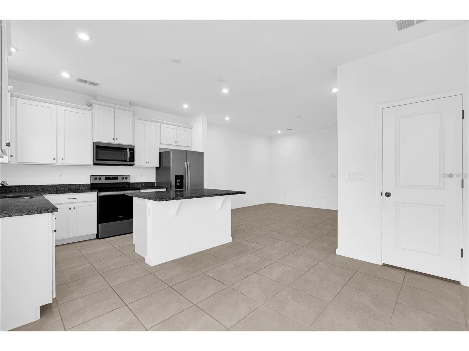 1104 Lakeshore Breeze Place Kissimmee FL 34747 O6402729 image8