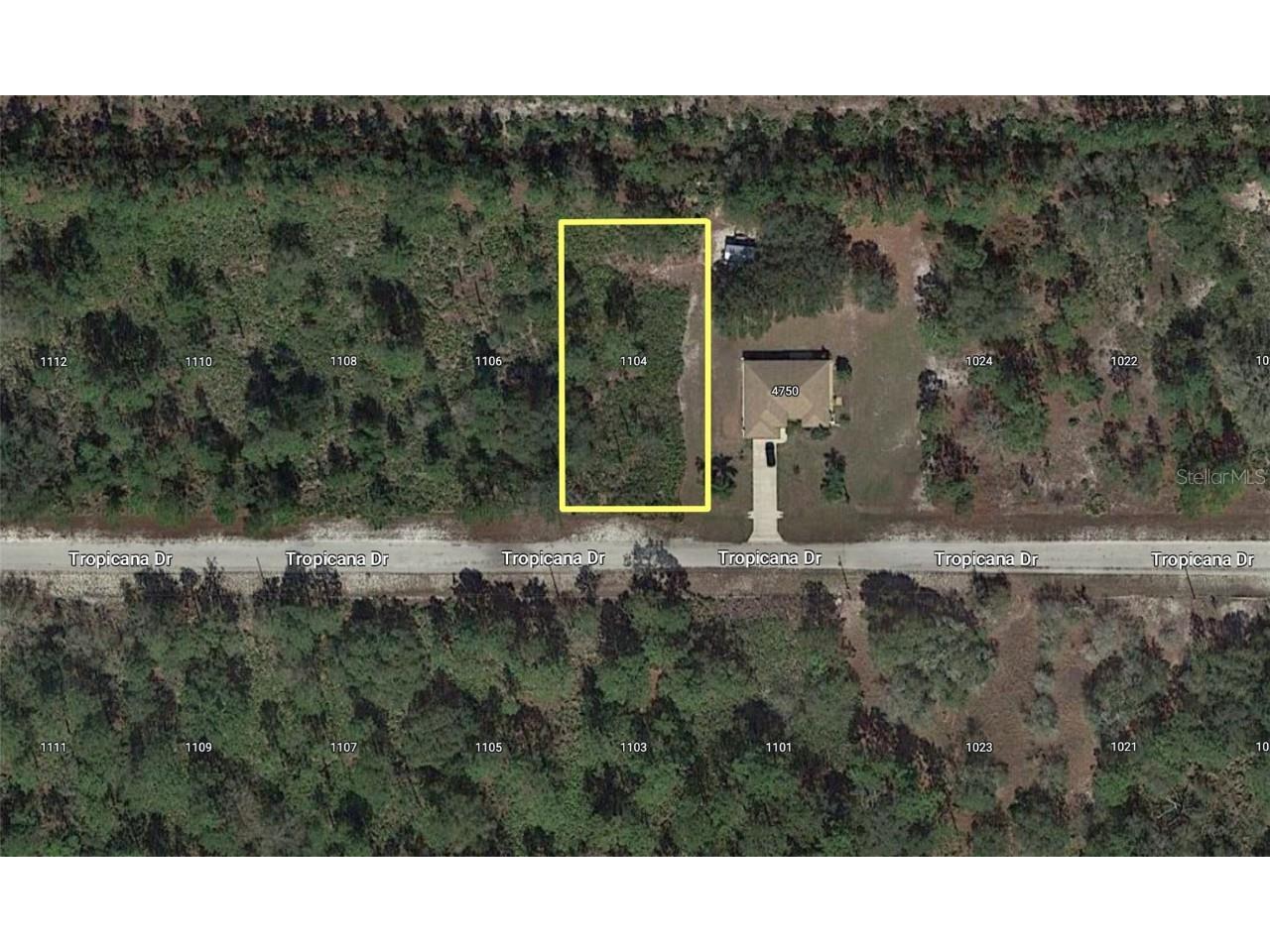 1104 Tropicana Drive Indian Lake Estates FL 33855 - LAKE WALK-IN-WATER T3440207 image1