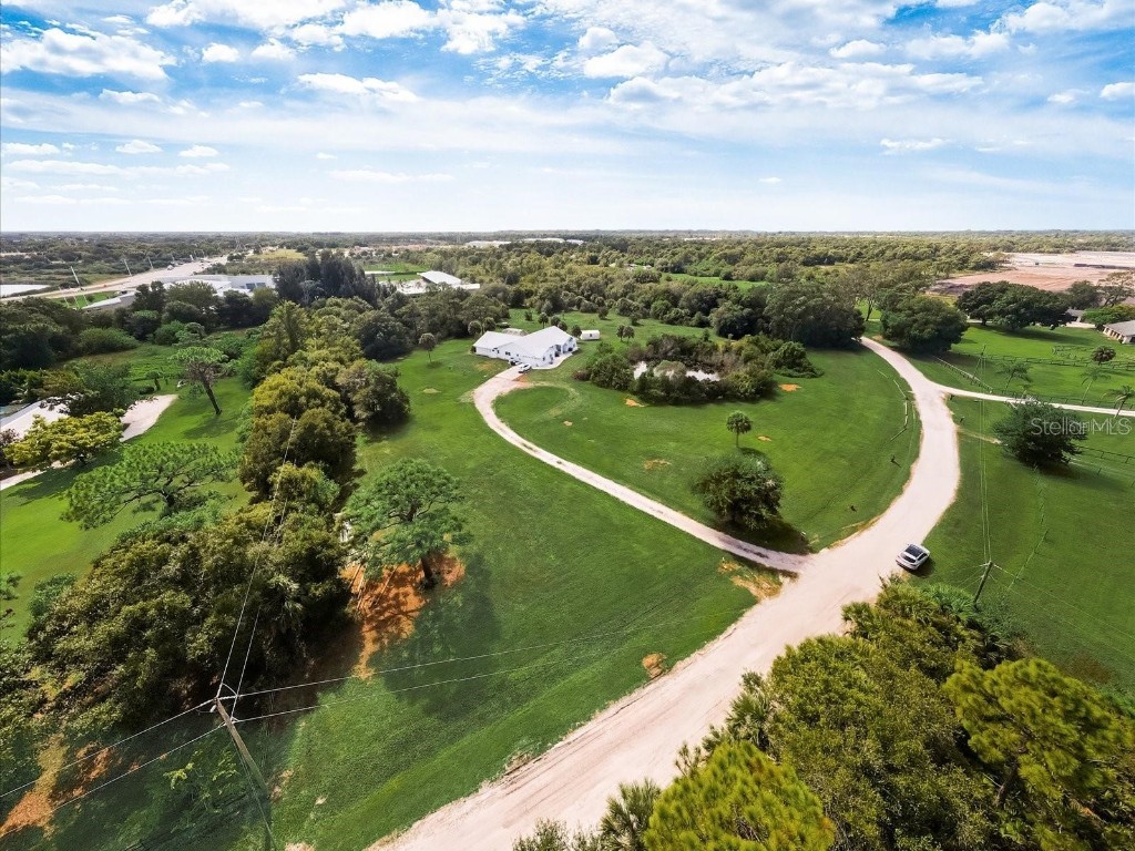 1104 Twin Laurel Boulevard Nokomis FL 34275 N6138601 image3