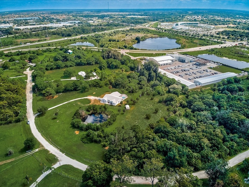 1104 Twin Laurel Boulevard Nokomis FL 34275 N6138601 image4