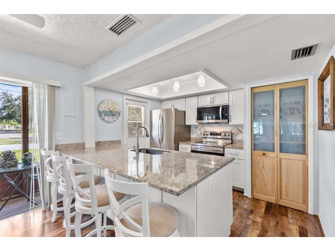 1104 W Faith Circle Bradenton FL 34212 A4670630 image3