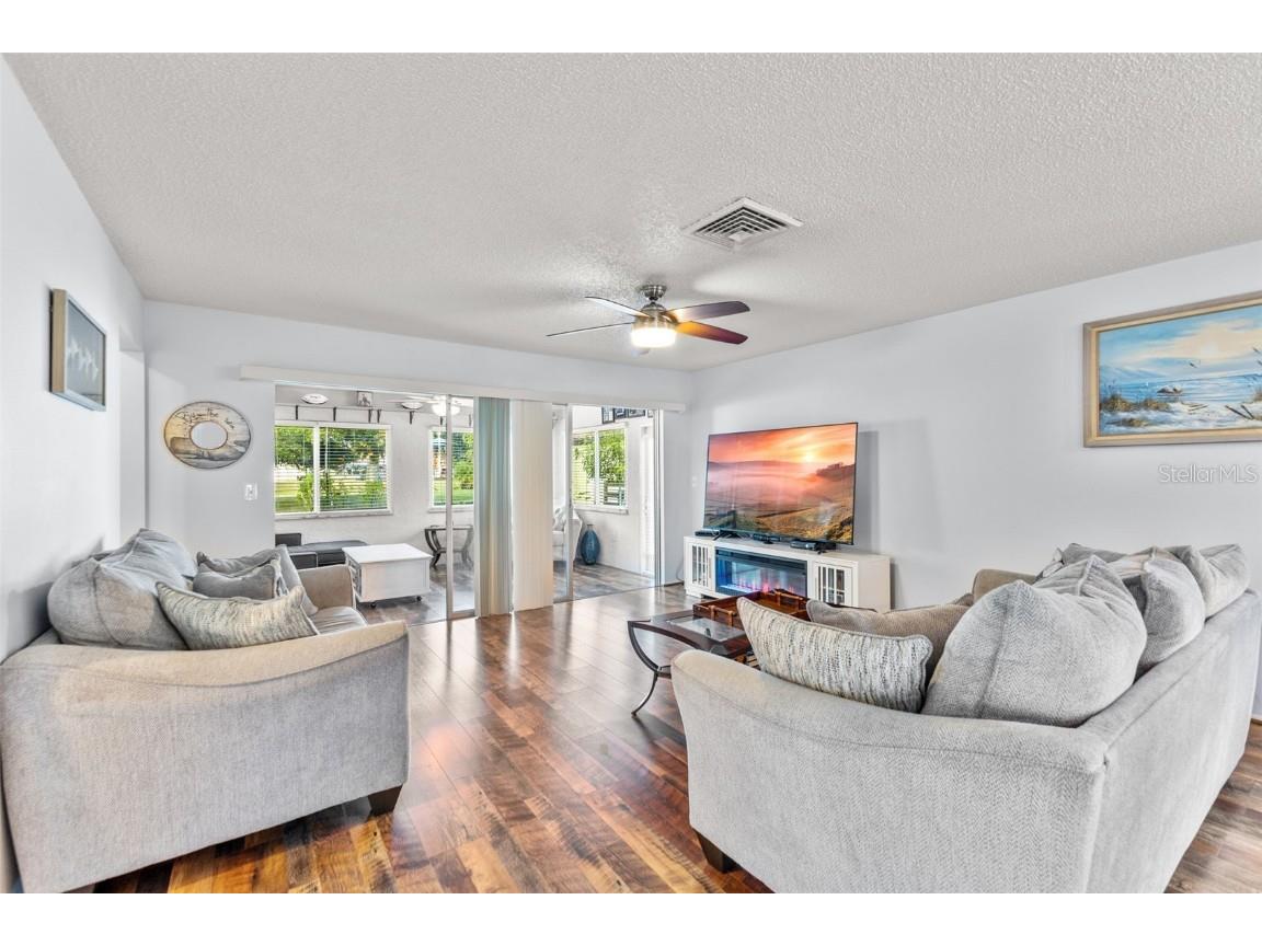 1104 W Faith Circle Bradenton FL 34212 A4670630 image6