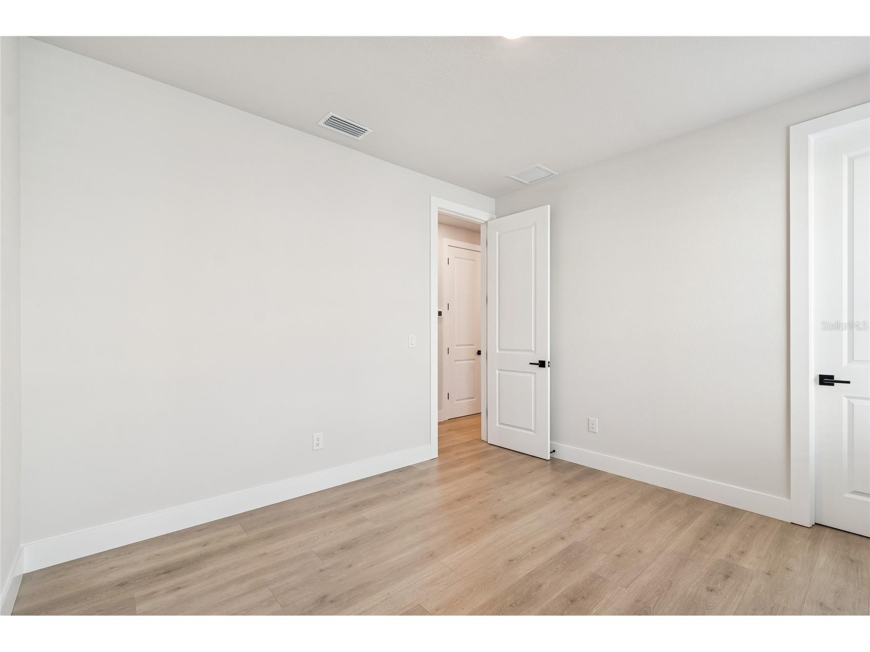 1104 W Ohio Avenue Tampa FL 33603 TB8460349 image38