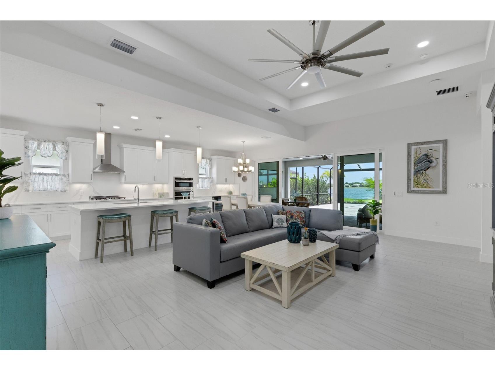 1104 Waterline Court Sarasota FL 34240 A4689875 image8