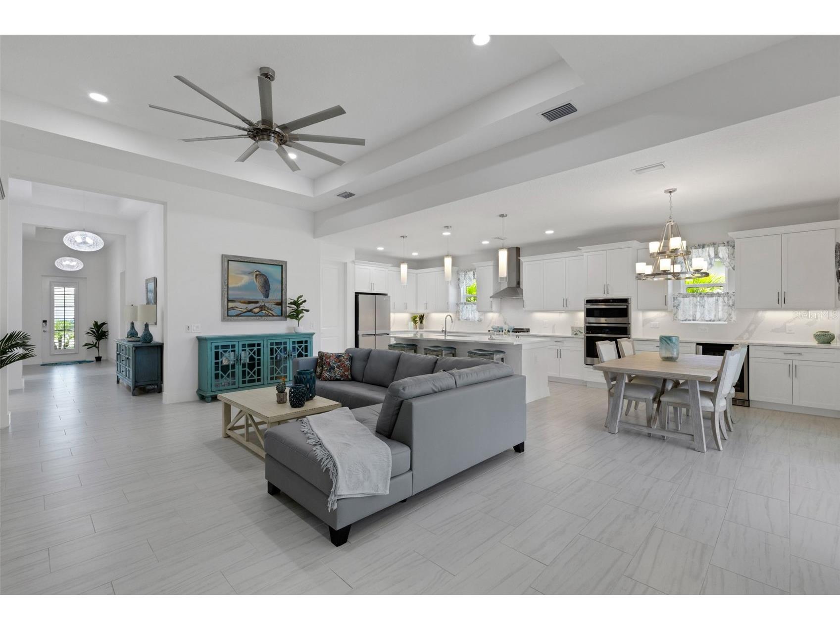 1104 Waterline Court Sarasota FL 34240 A4689875 image9