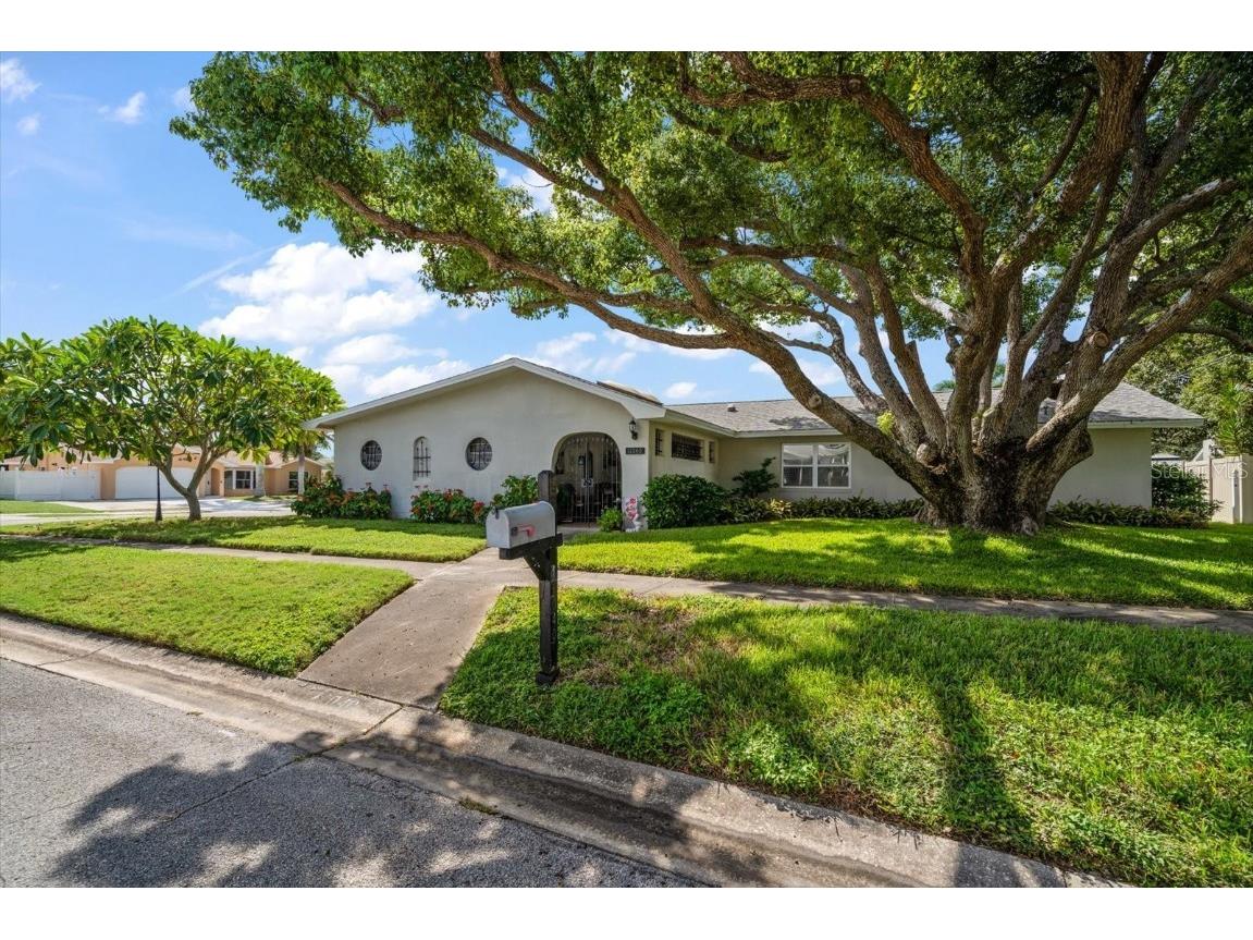 11040 141st Way Largo FL 33774 TB8435516 image1