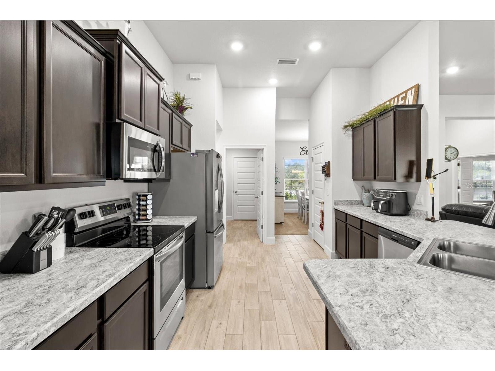 11042 Heth Court Weeki Wachee FL 34613 W7884590 image14