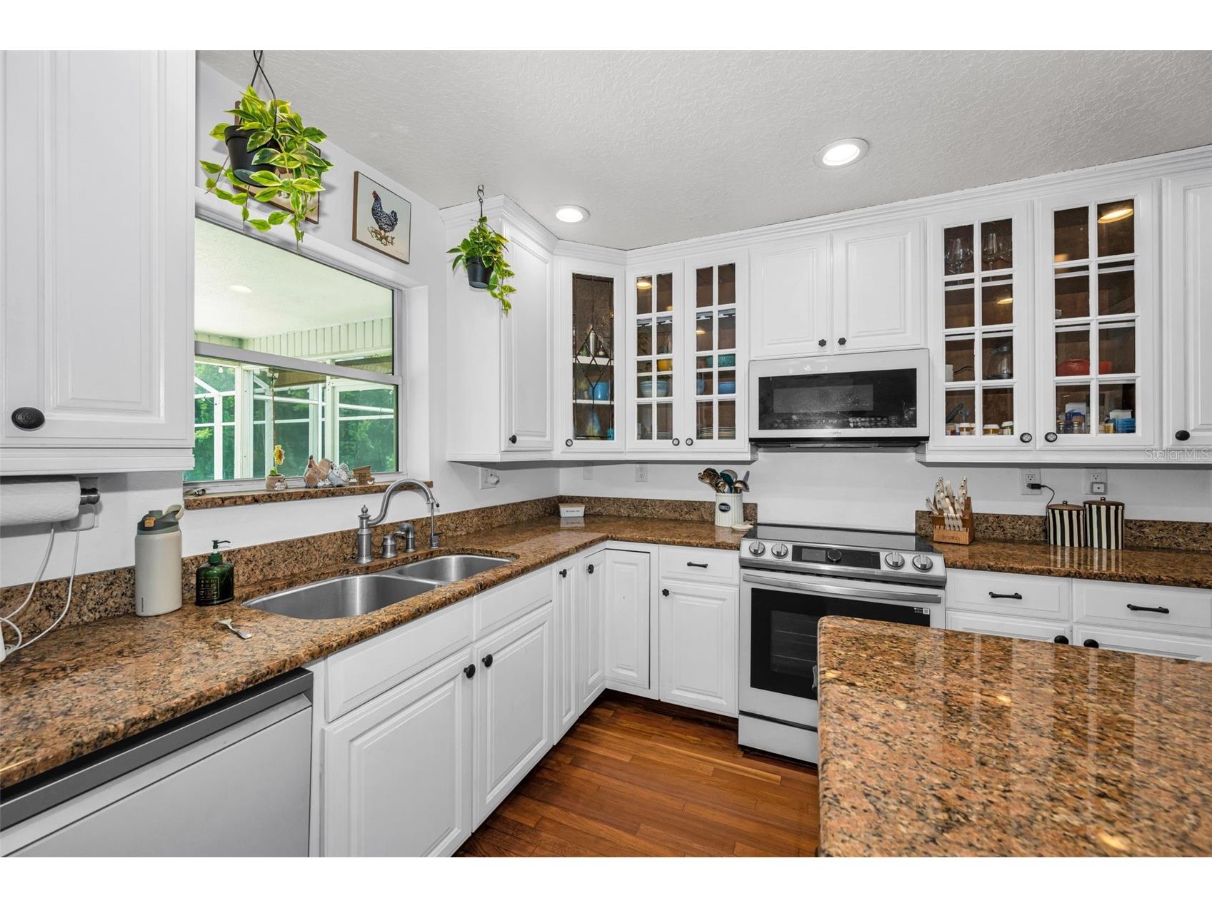 11046 Lakeview Drive New Port Richey FL 34654 W7885932 image22