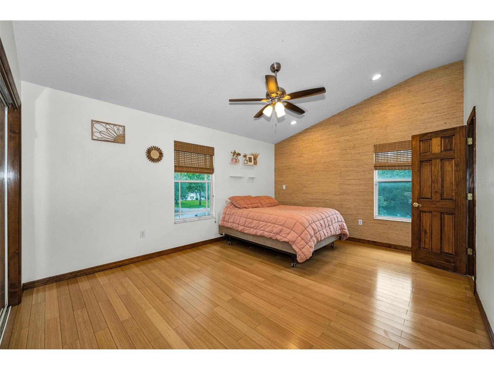 11046 Lakeview Drive New Port Richey FL 34654 W7885932 image37