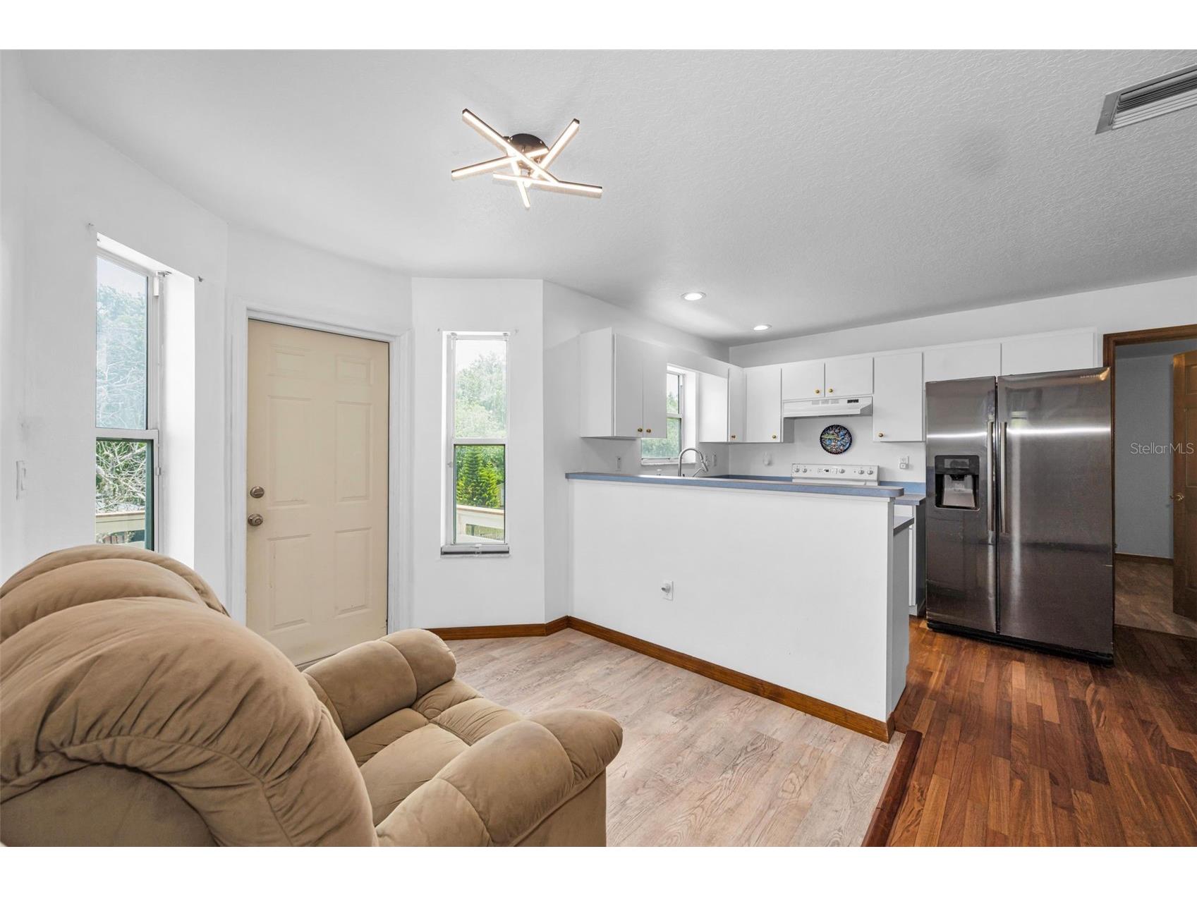 11046 Lakeview Drive New Port Richey FL 34654 W7885932 image49