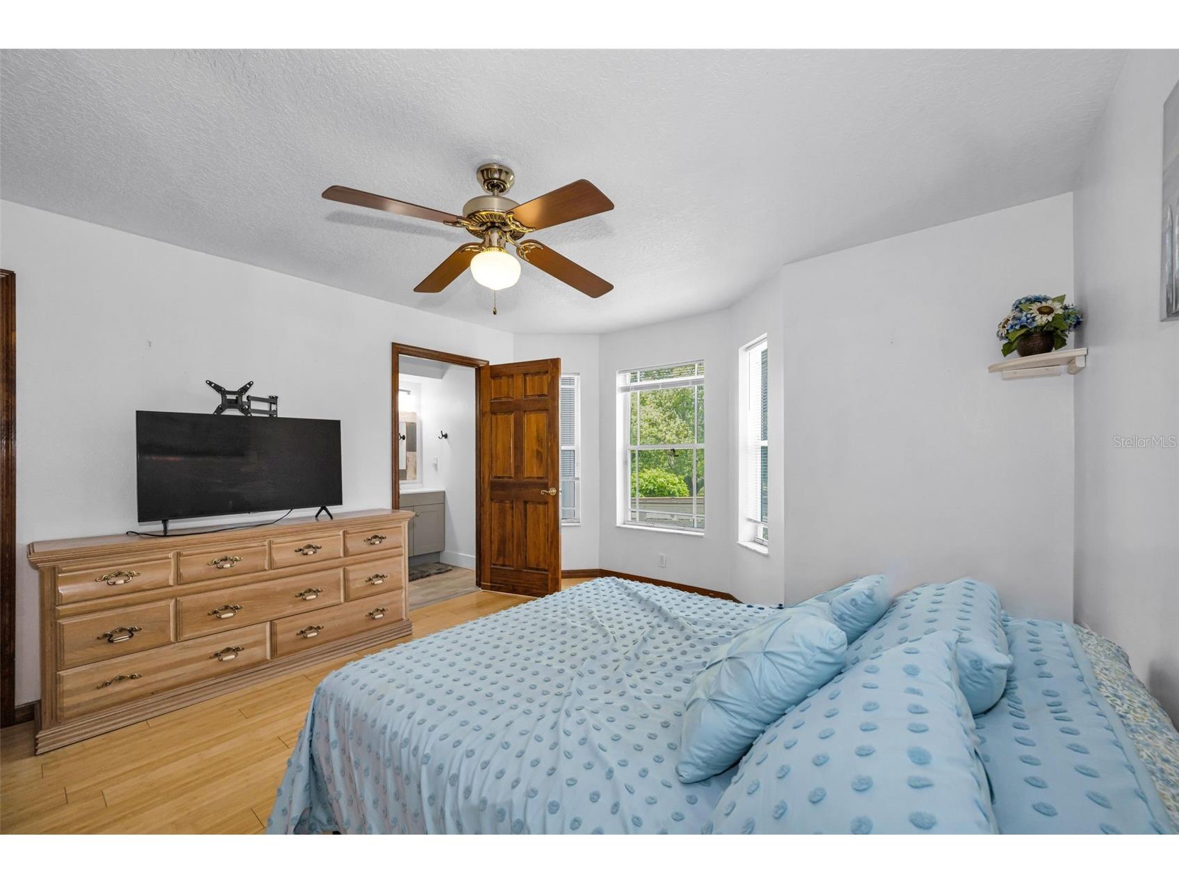 11046 Lakeview Drive New Port Richey FL 34654 W7885932 image54