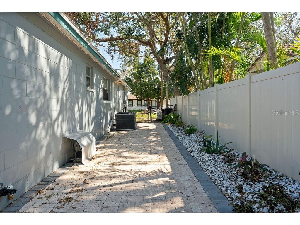 1105 58th Street S Gulfport FL 33707 A4627759 image30