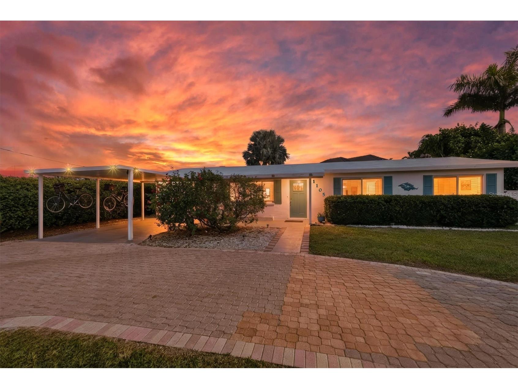 1105 Christopher Court Naples FL 34104 C7521990 image1