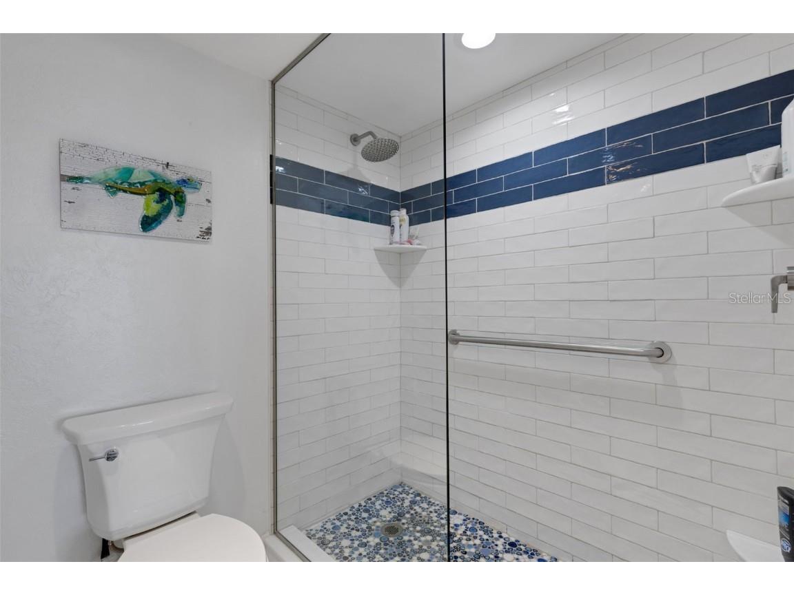 1105 Gulf Of Mexico Drive #203 Longboat Key FL 34228 A4674072 image12