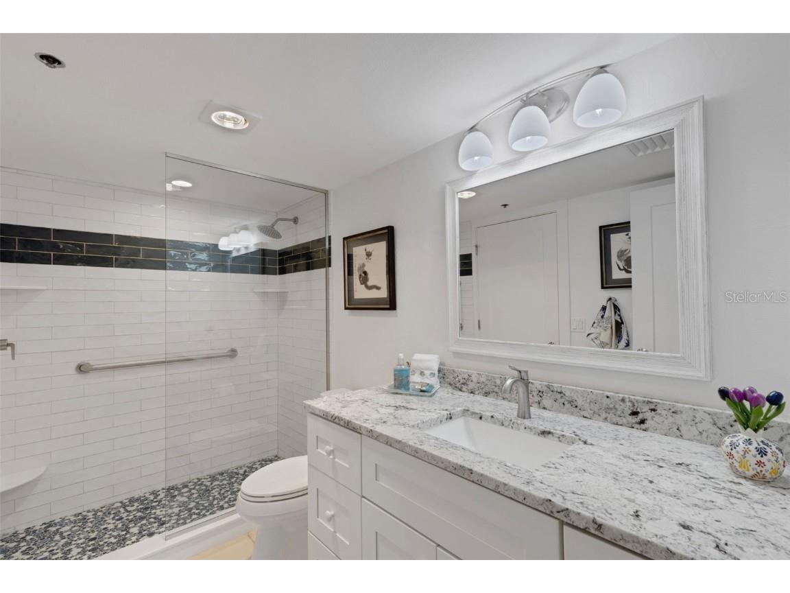 1105 Gulf Of Mexico Drive #203 Longboat Key FL 34228 A4674072 image13