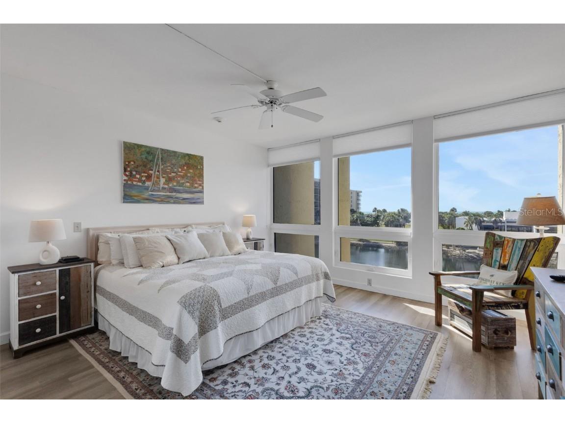 1105 Gulf Of Mexico Drive #203 Longboat Key FL 34228 A4674072 image2