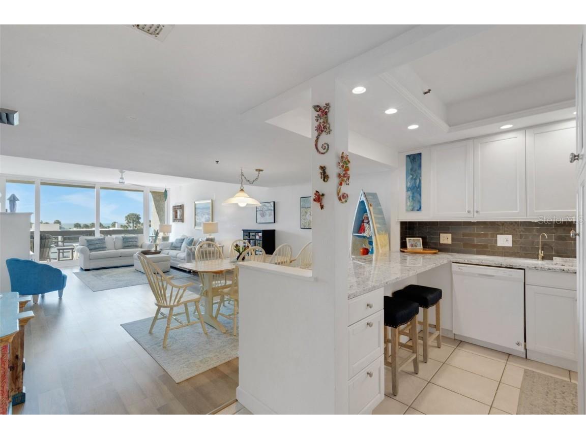 1105 Gulf Of Mexico Drive #203 Longboat Key FL 34228 A4674072 image24