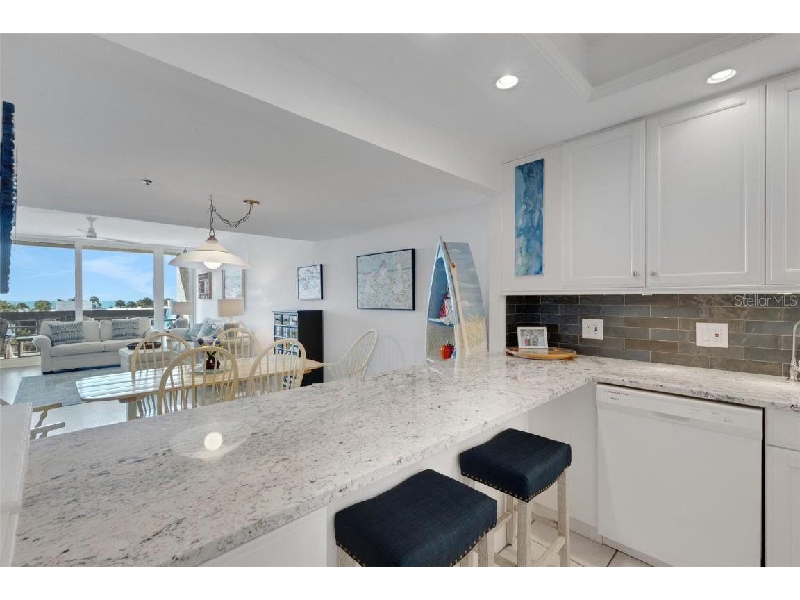 1105 Gulf Of Mexico Drive #203 Longboat Key FL 34228 A4674072 image25