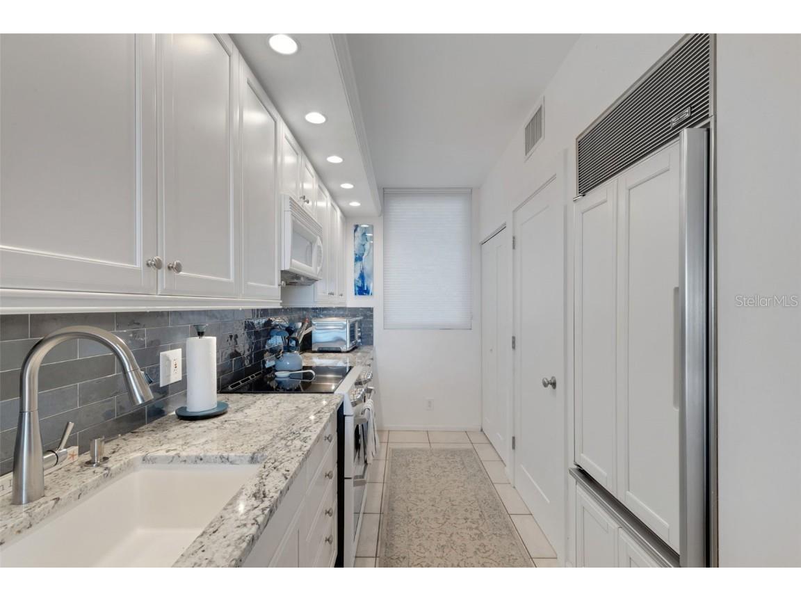 1105 Gulf Of Mexico Drive #203 Longboat Key FL 34228 A4674072 image27