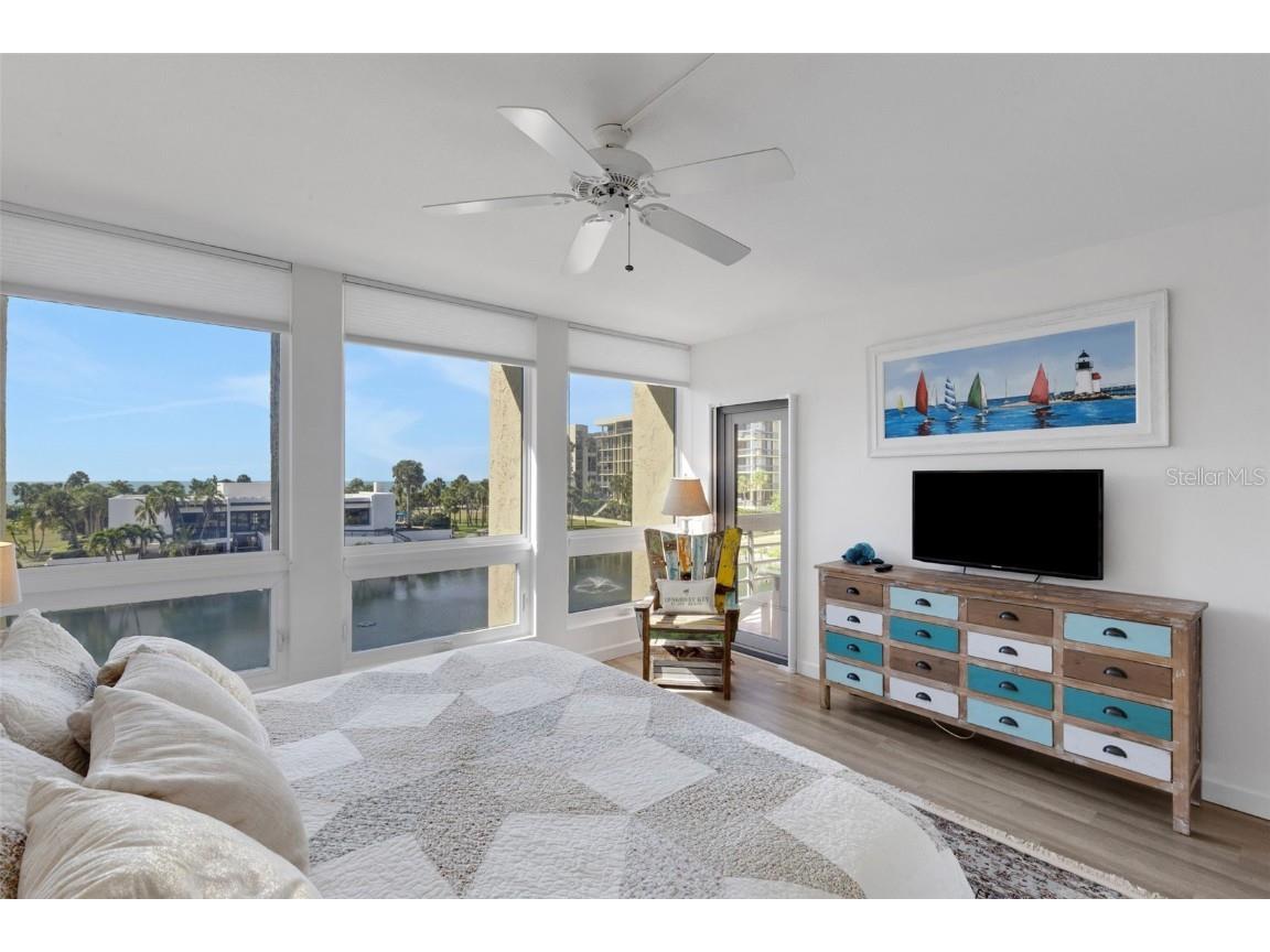 1105 Gulf Of Mexico Drive #203 Longboat Key FL 34228 A4674072 image3