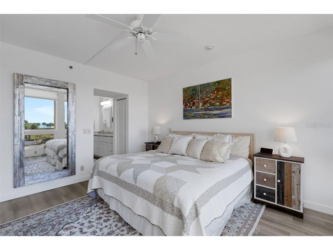 1105 Gulf Of Mexico Drive #203 Longboat Key FL 34228 A4674072 image5