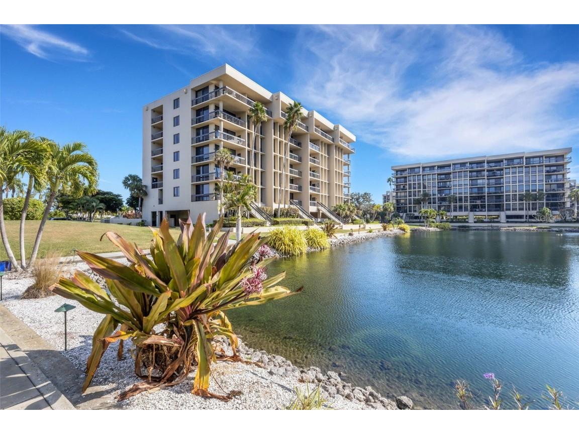 1105 Gulf Of Mexico Drive #203 Longboat Key FL 34228 A4674072 image55