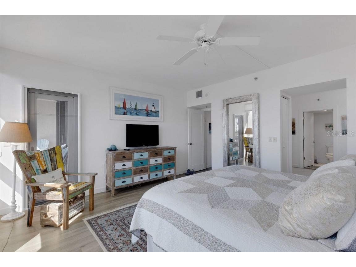 1105 Gulf Of Mexico Drive #203 Longboat Key FL 34228 A4674072 image8