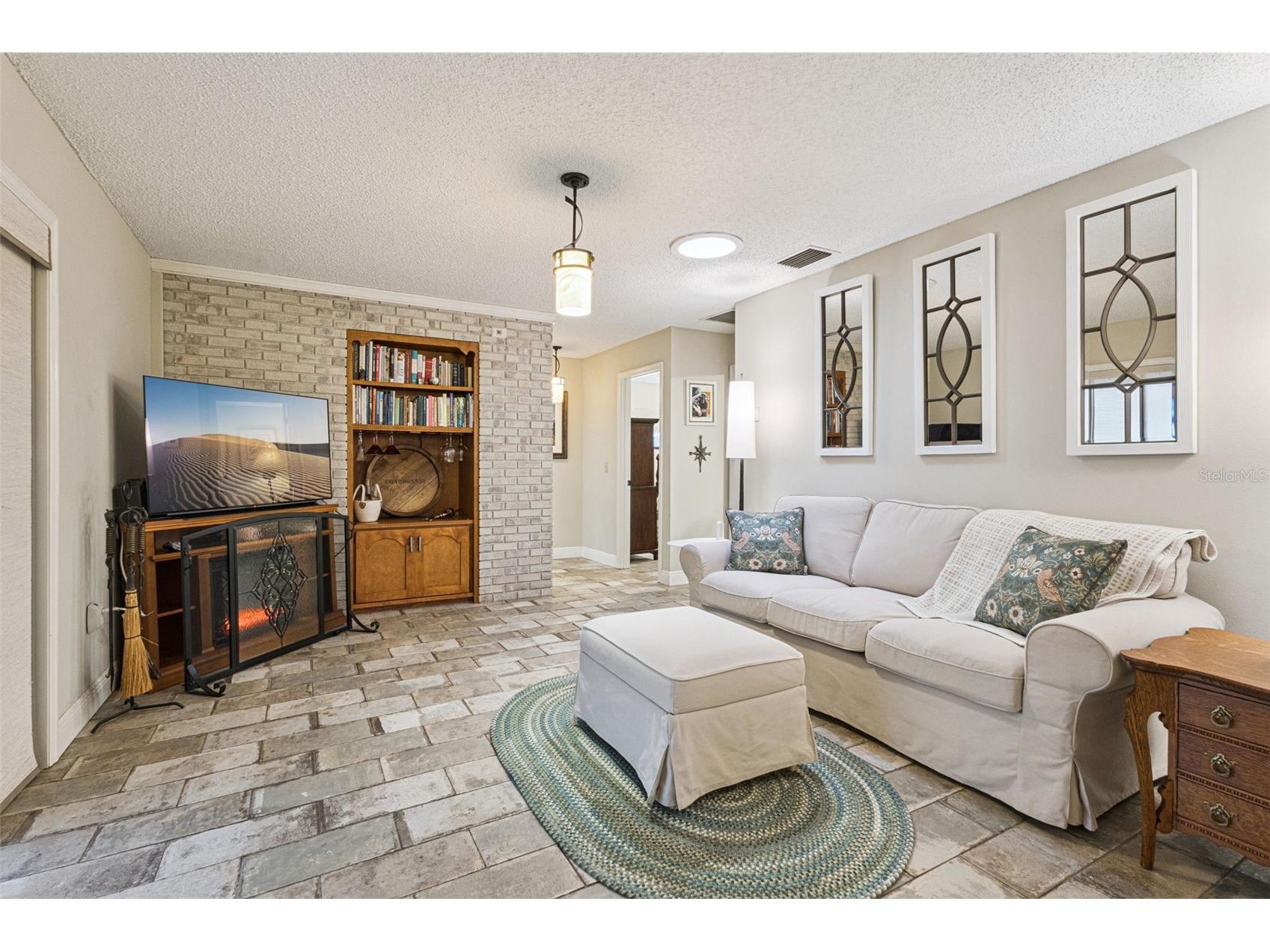 1105 N Valencia Avenue Howey In The Hills FL 34737 G5107030 image10