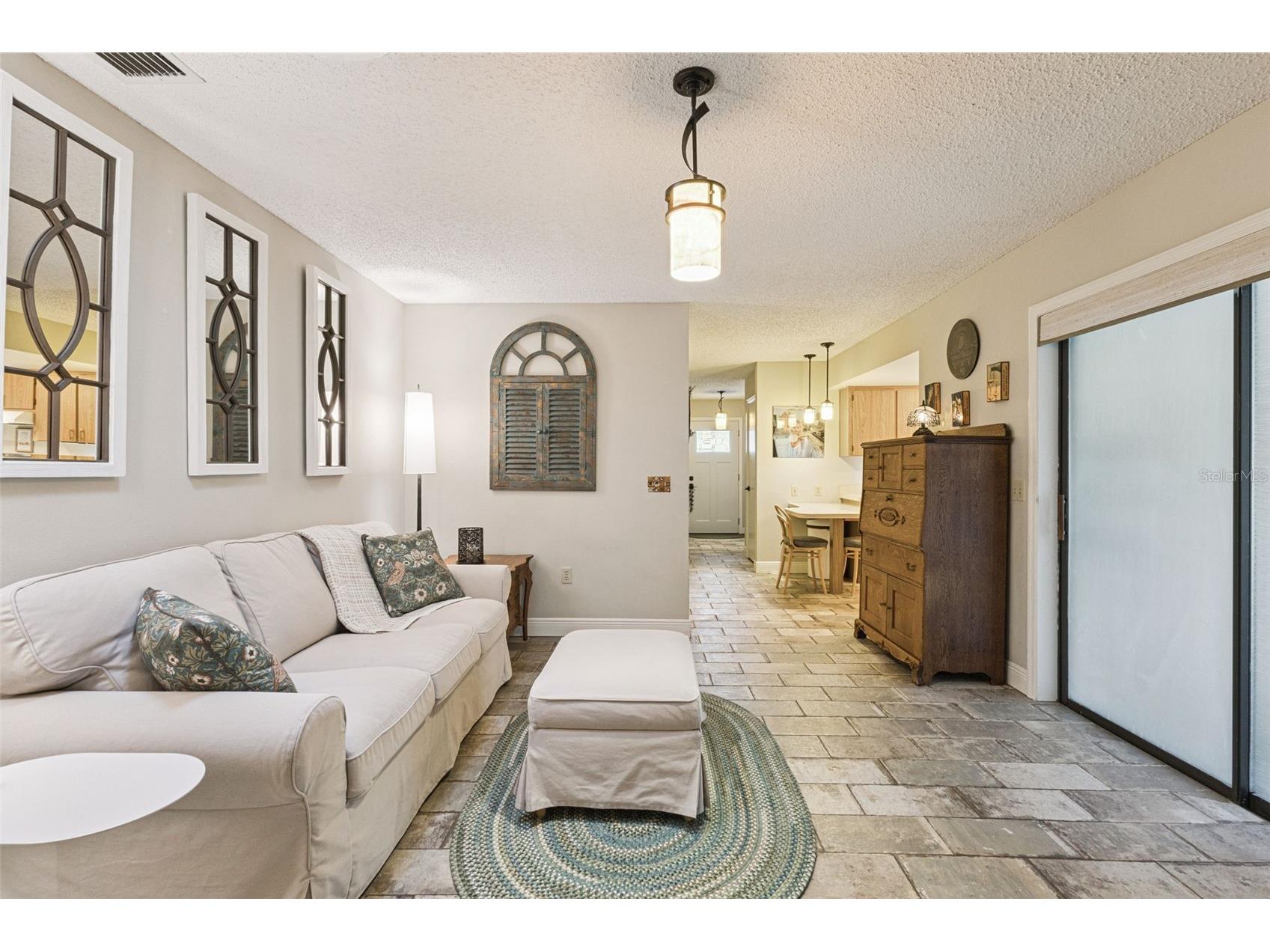 1105 N Valencia Avenue Howey In The Hills FL 34737 G5107030 image12