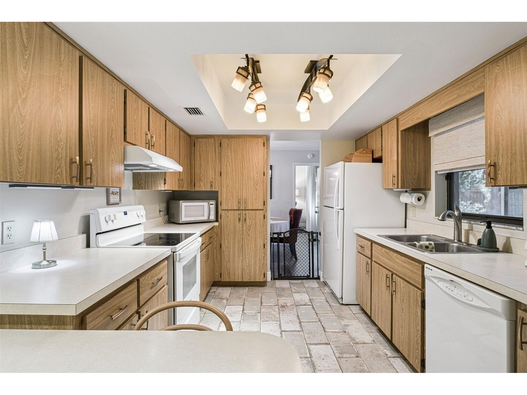 1105 N Valencia Avenue Howey In The Hills FL 34737 G5107030 image15