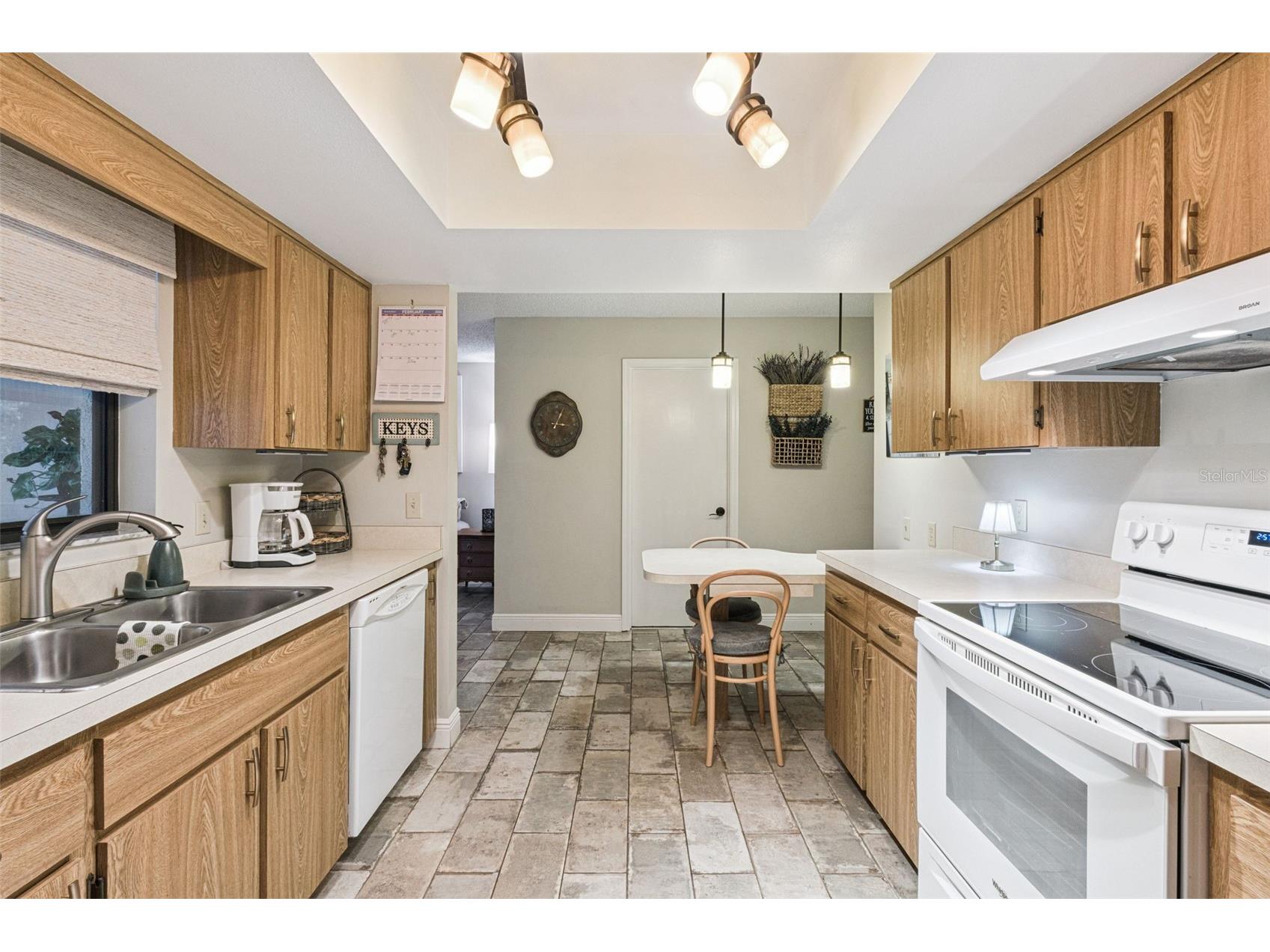 1105 N Valencia Avenue Howey In The Hills FL 34737 G5107030 image16