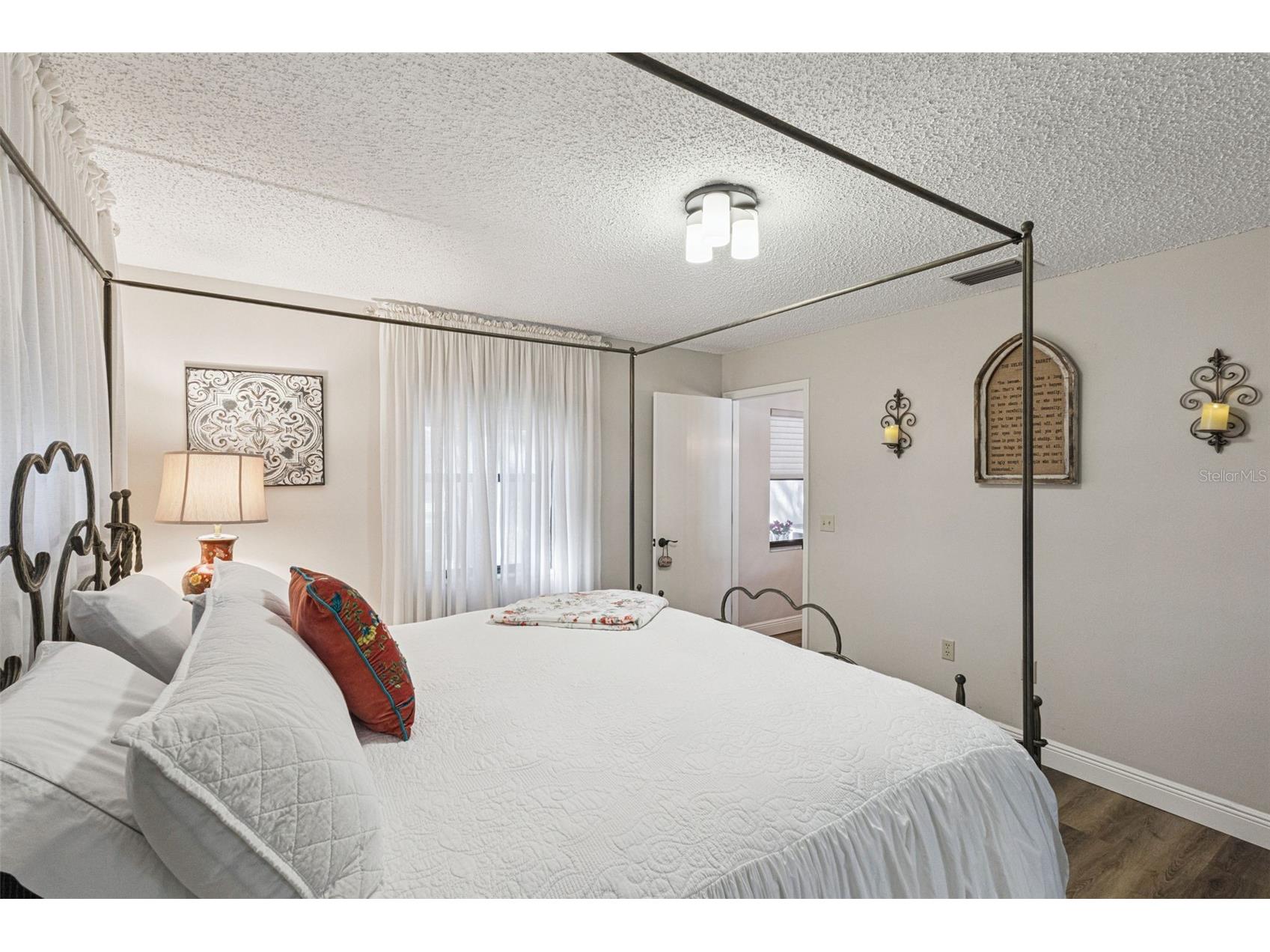 1105 N Valencia Avenue Howey In The Hills FL 34737 G5107030 image20