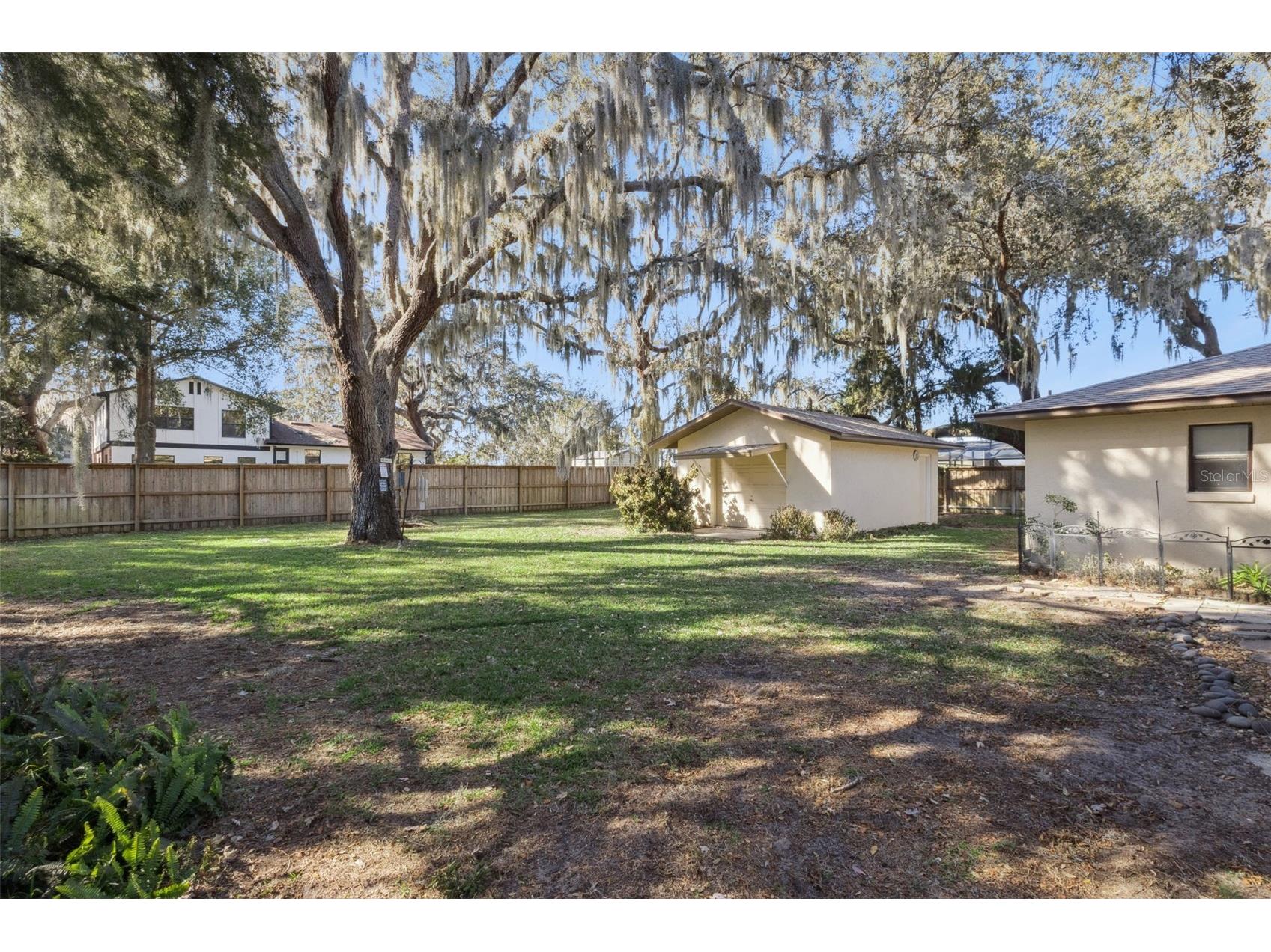 1105 N Valencia Avenue Howey In The Hills FL 34737 G5107030 image32