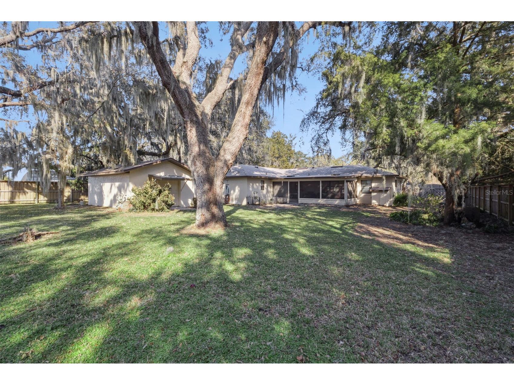 1105 N Valencia Avenue Howey In The Hills FL 34737 G5107030 image34