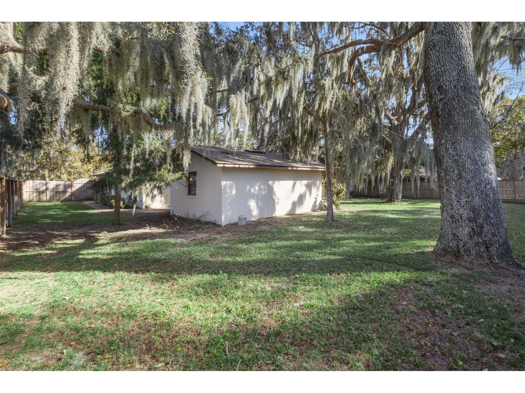 1105 N Valencia Avenue Howey In The Hills FL 34737 G5107030 image36