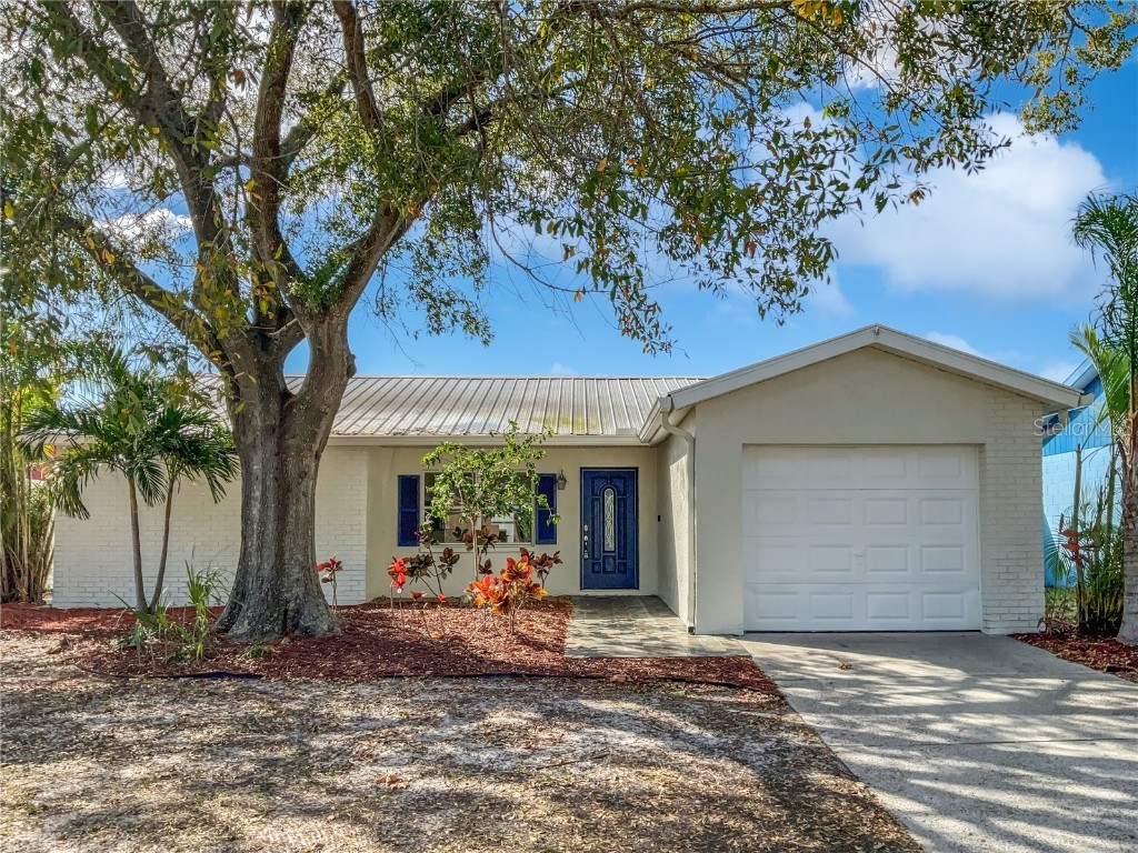 1105 Pine Ridge Circle W Brandon FL 33511 O6178211 image1