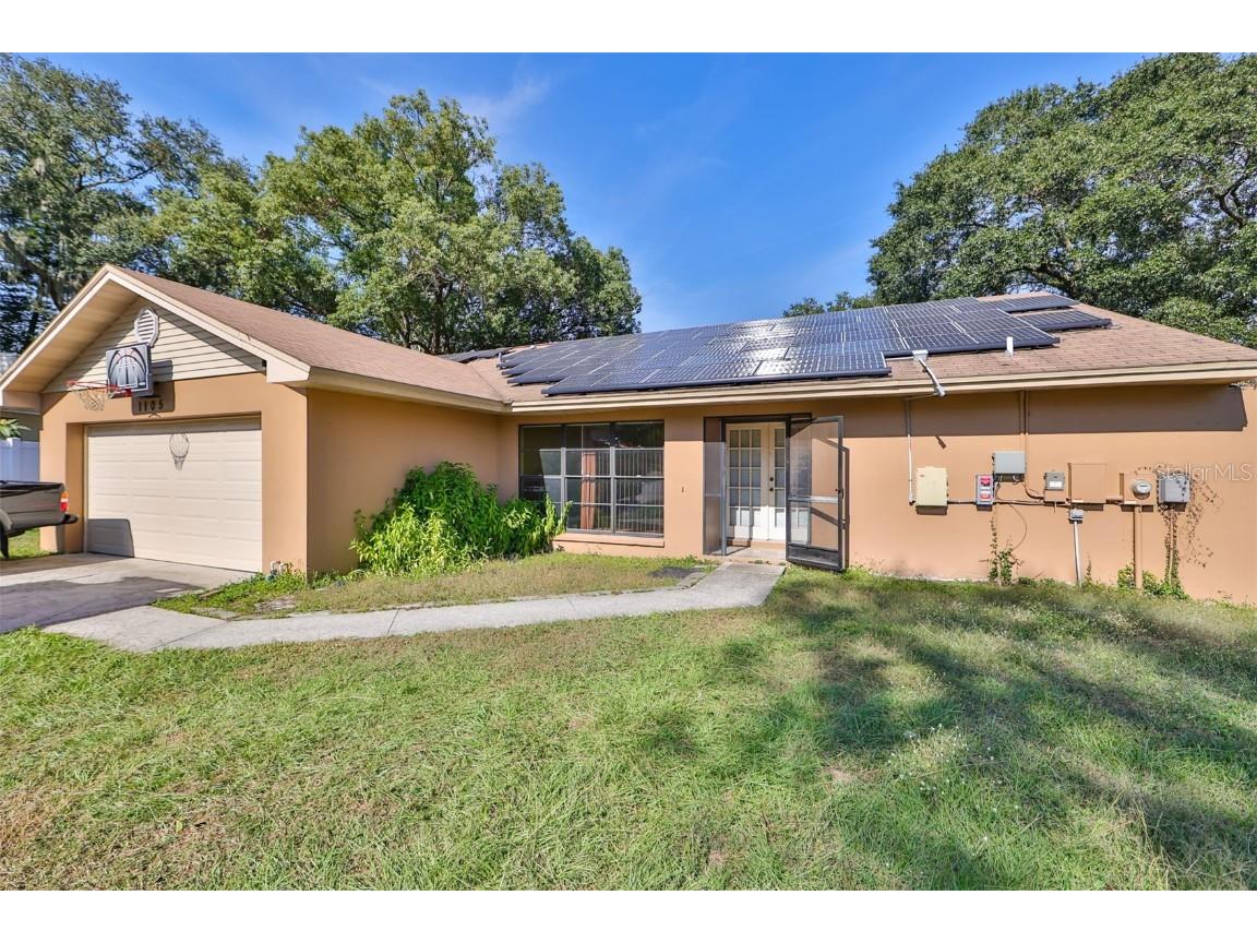 1105 Ridgefield Drive Valrico FL 33594 T3482760 image1