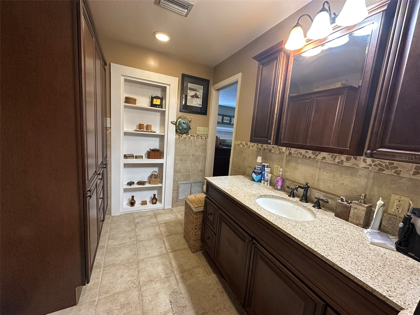 1105 S 9th Street Leesburg FL 34748 - HARRIS CHAIN OF LAKES TB8522472 image11