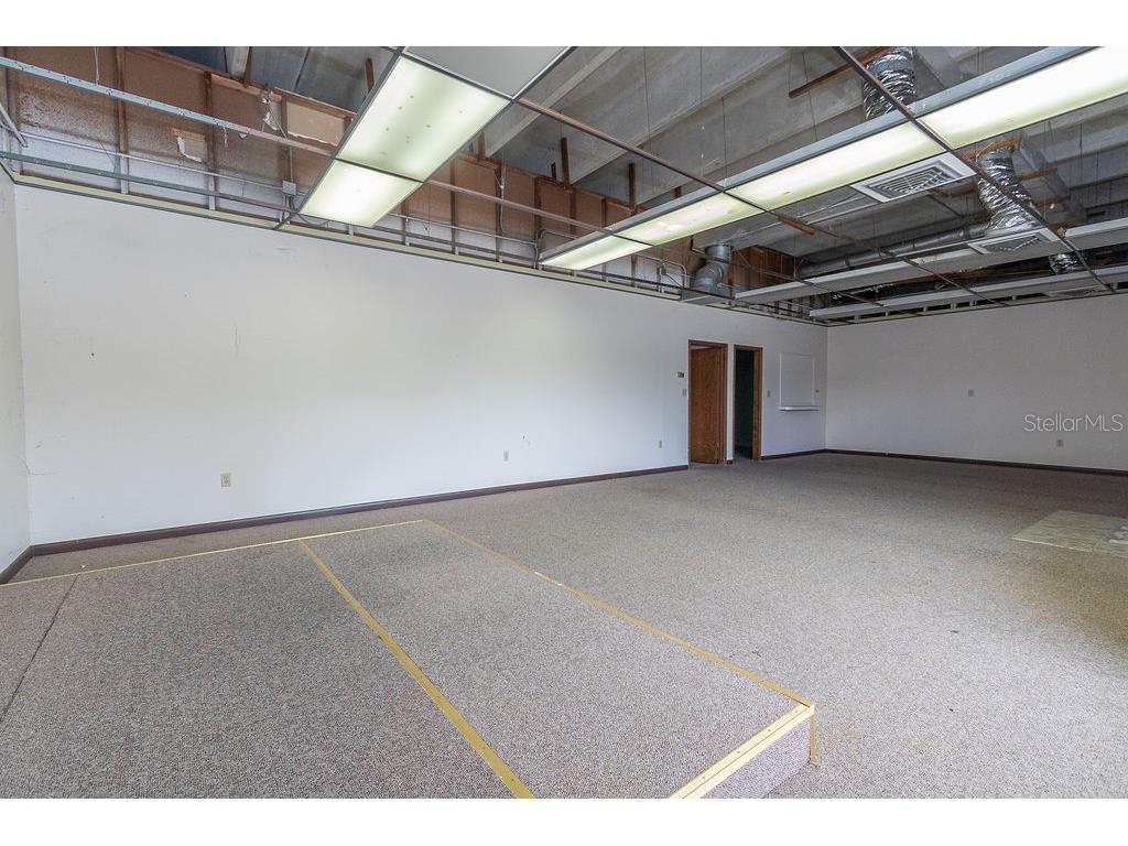 1105 S Woodland Boulevard Deland FL 32720 V4945069 image7