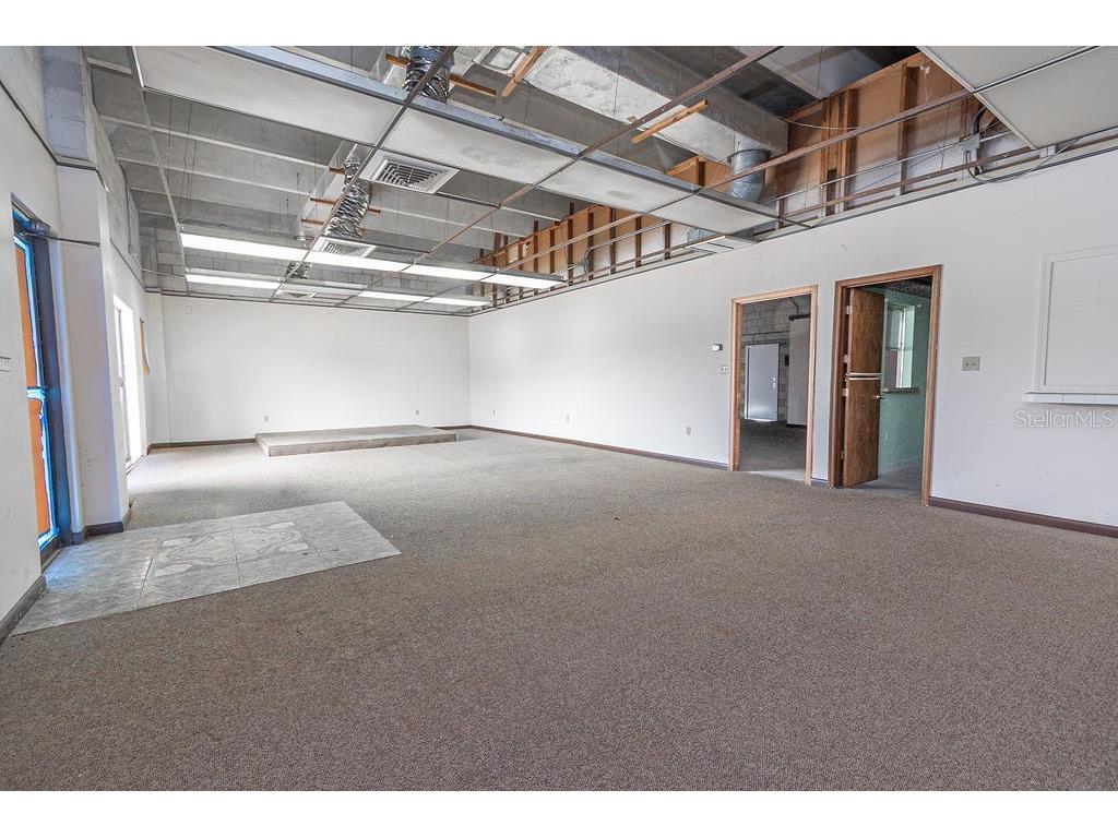 1105 S Woodland Boulevard Deland FL 32720 V4945069 image8