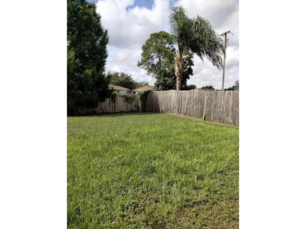 1105 Windton Oak Drive Ruskin FL 33570 TB8436846 image31