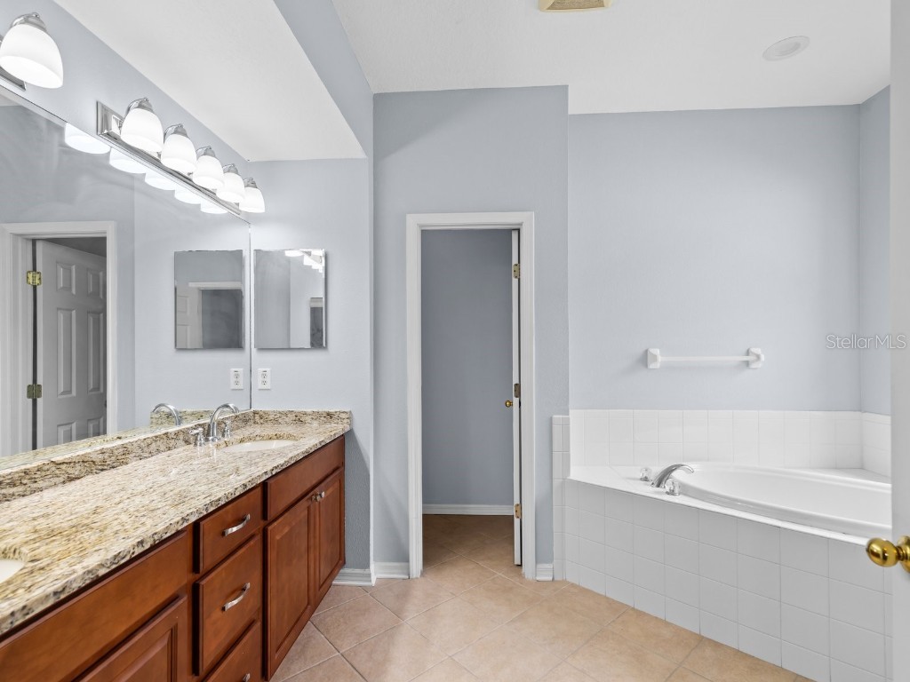 11050 Kiskadee Circle New Port Richey FL 34654 W7874202 image14