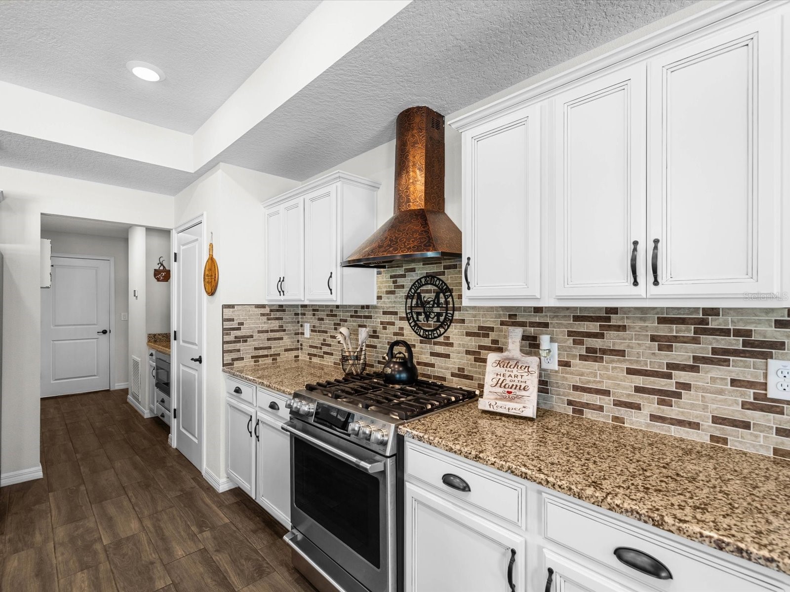 11051 Mirage Avenue Weeki Wachee FL 34614 W7885963 image13