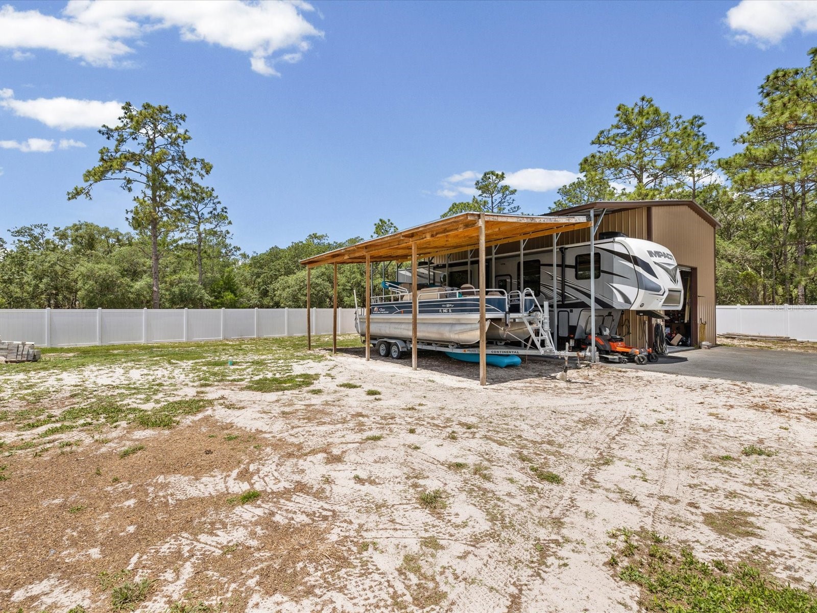 11051 Mirage Avenue Weeki Wachee FL 34614 W7885963 image41