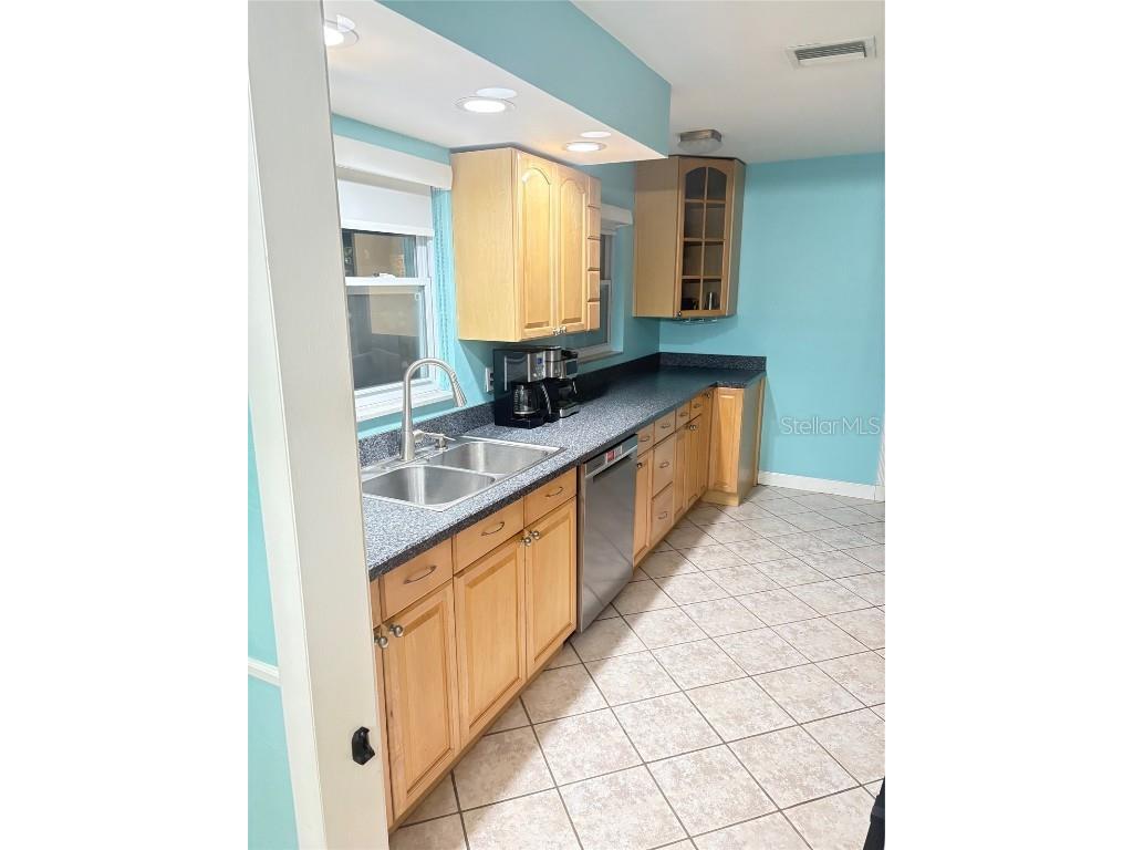 11054 91st Terrace Seminole FL 33772 TB8431587 image6