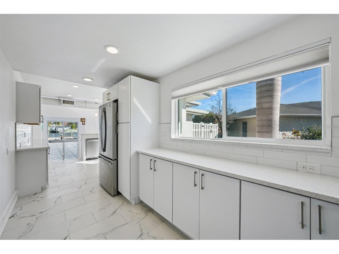 11055 6th Street E Treasure Island FL 33706 TB8456026 image11