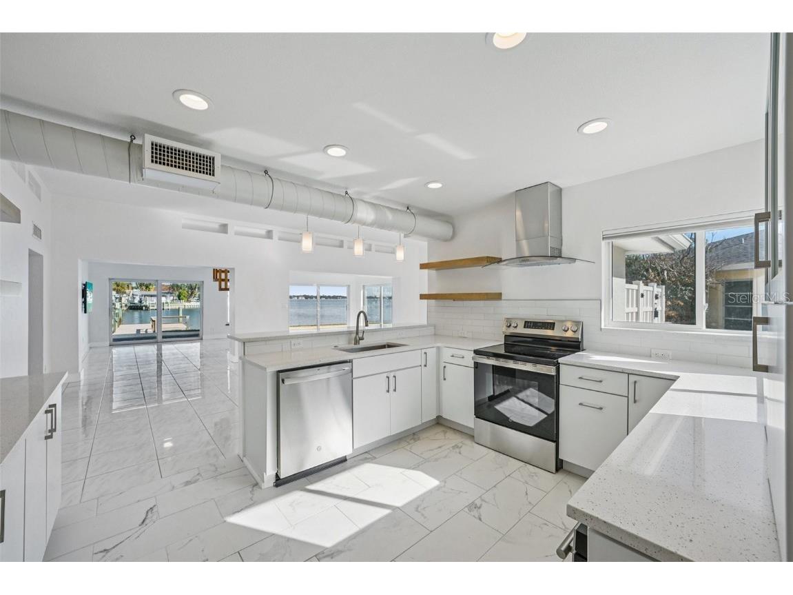 11055 6th Street E Treasure Island FL 33706 TB8456026 image14